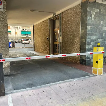 Casa Riviera Chiara Con Parcheggio Privato Nel Cuore Di Arma Arma di Taggia